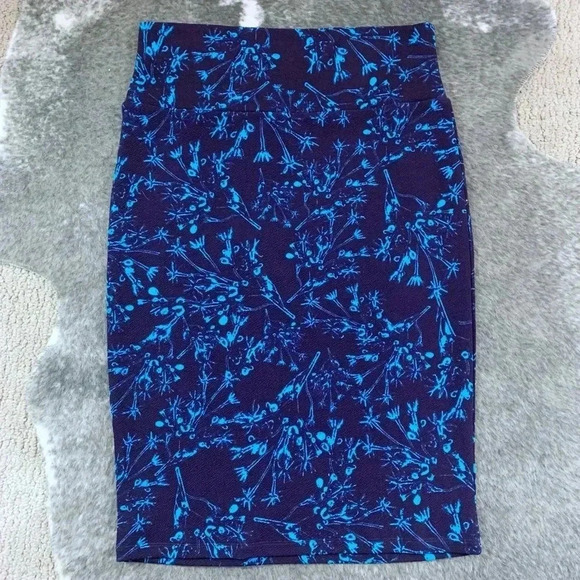 LuLaRoe Cassie Skirt - Picture 3 of 9